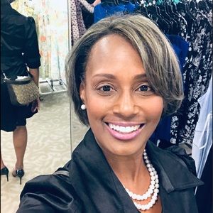 Meet your Posher, Lisa